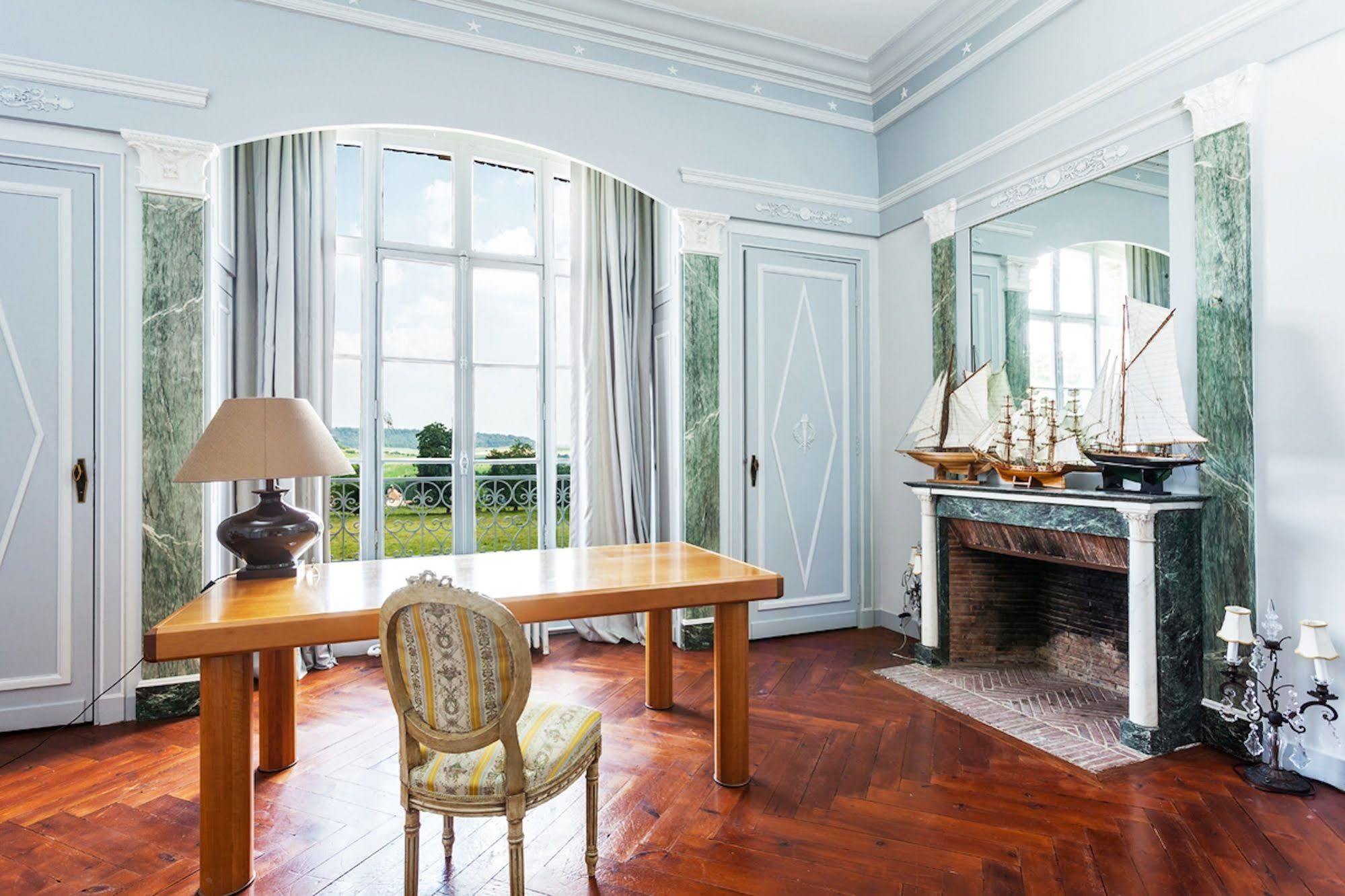 Chateau De Bouelles Bed & Breakfast Neufchatel-en-Bray Exterior photo